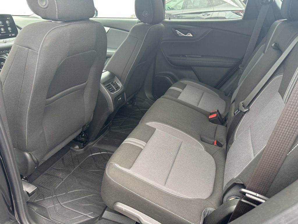 Used 2025 Chevrolet Blazer LT w/ Convenience Package image 23