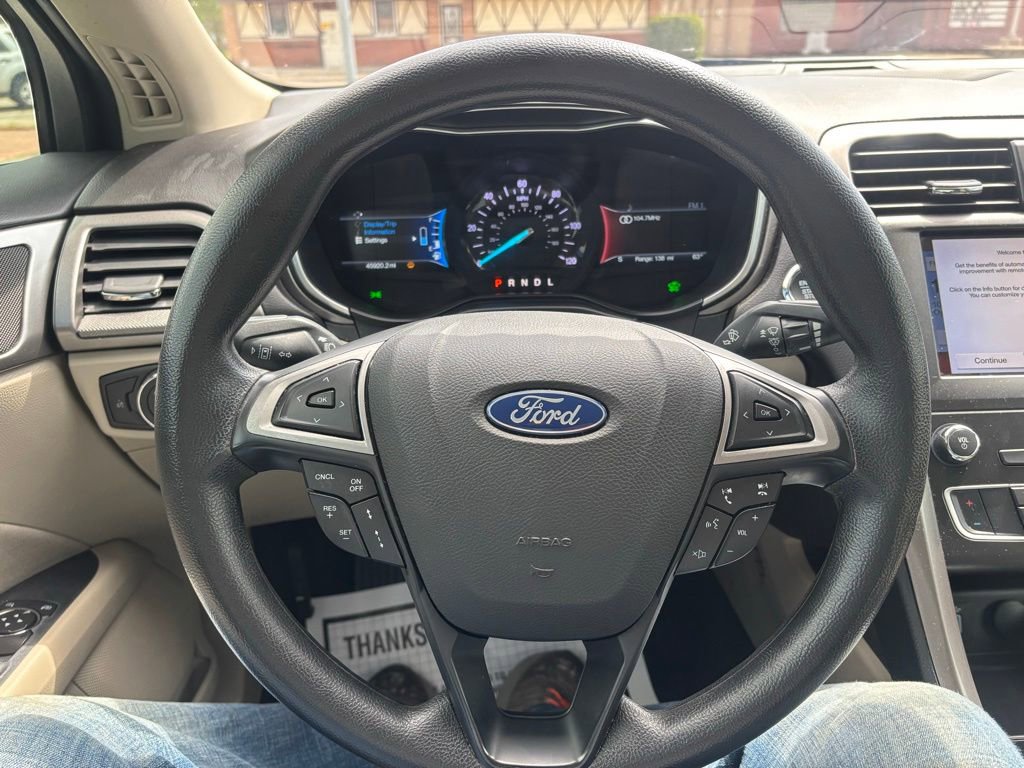 Used 2019 Ford Fusion SE FWD image 28