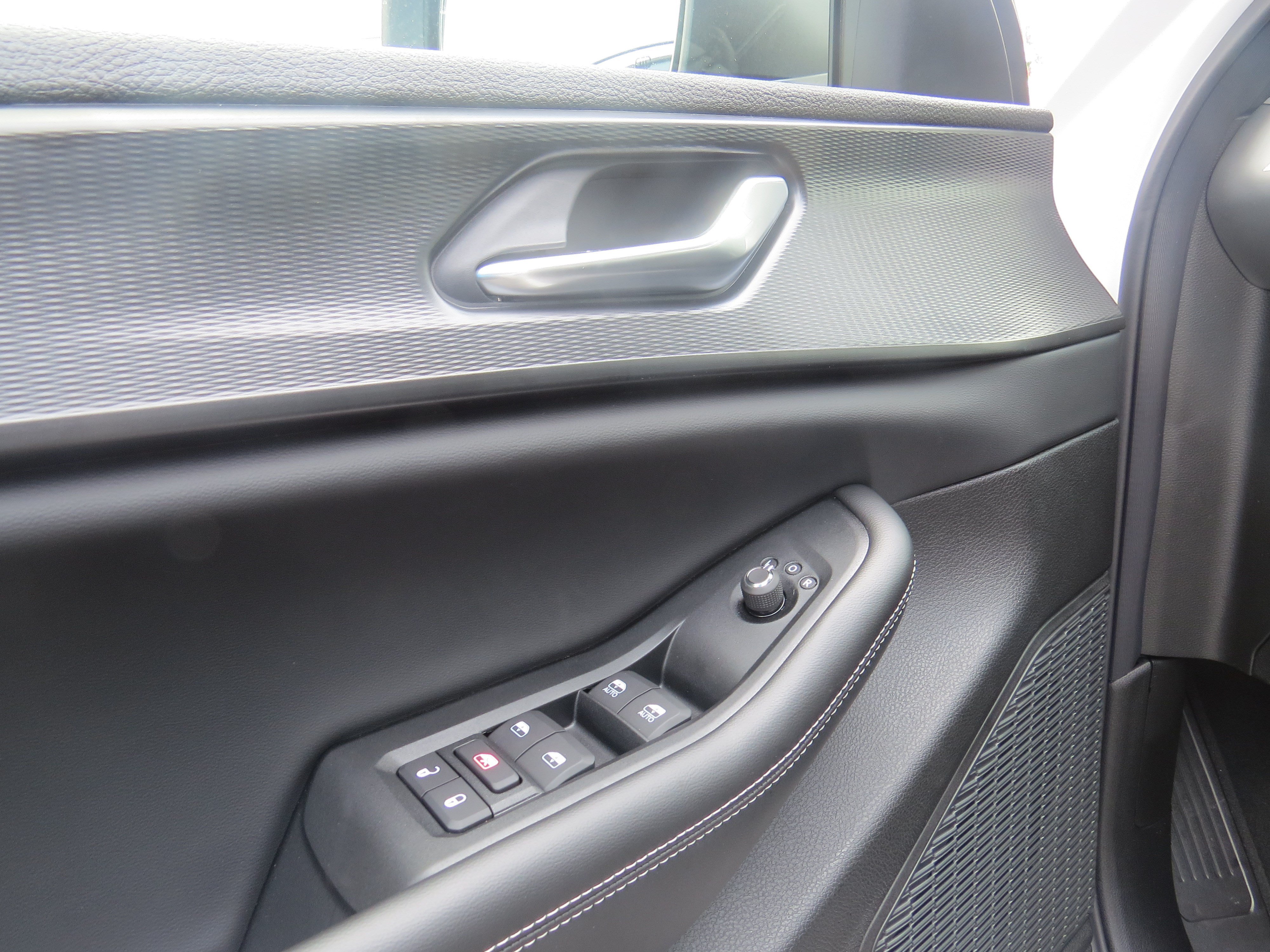 New 2026 Jeep Grand Cherokee Laredo RWD image 13