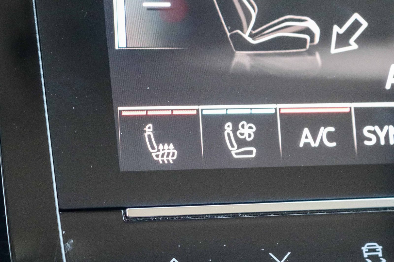 Certified 2024 Audi Q8 e-tron Prestige w/ Prestige Package AWD/4WD image 26