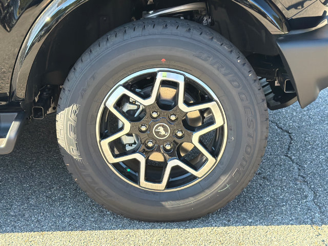 New 2026 Ford Bronco Outer Banks AWD/4WD image 14