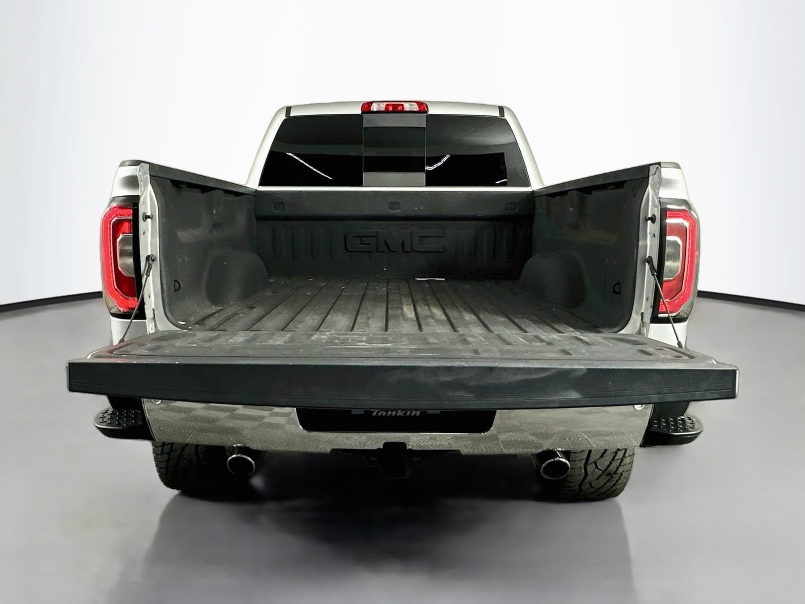 Used 2018 GMC Sierra 1500 SLT AWD/4WD image 26
