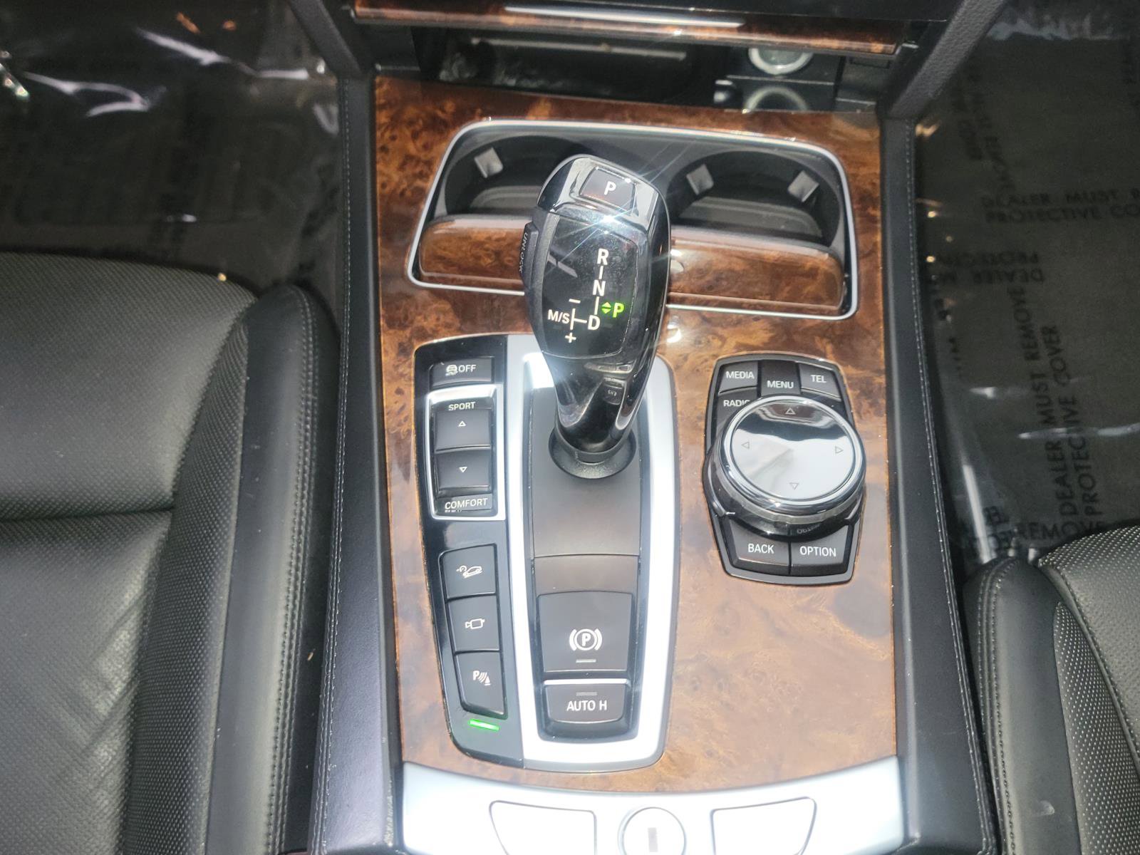 Used 2014 BMW 750Li xDrive AWD/4WD image 23