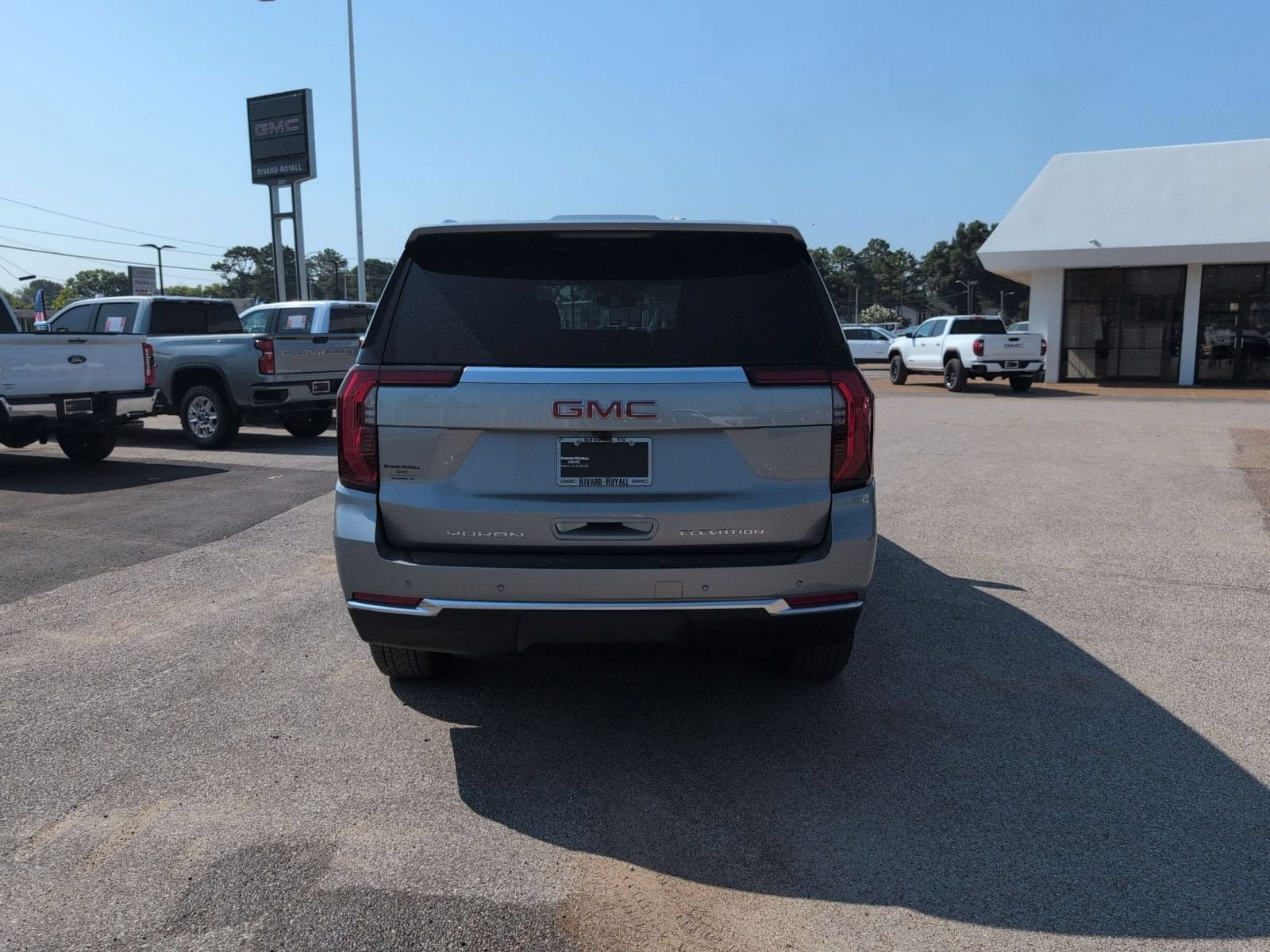 New 2026 GMC Yukon Elevation AWD/4WD image 5