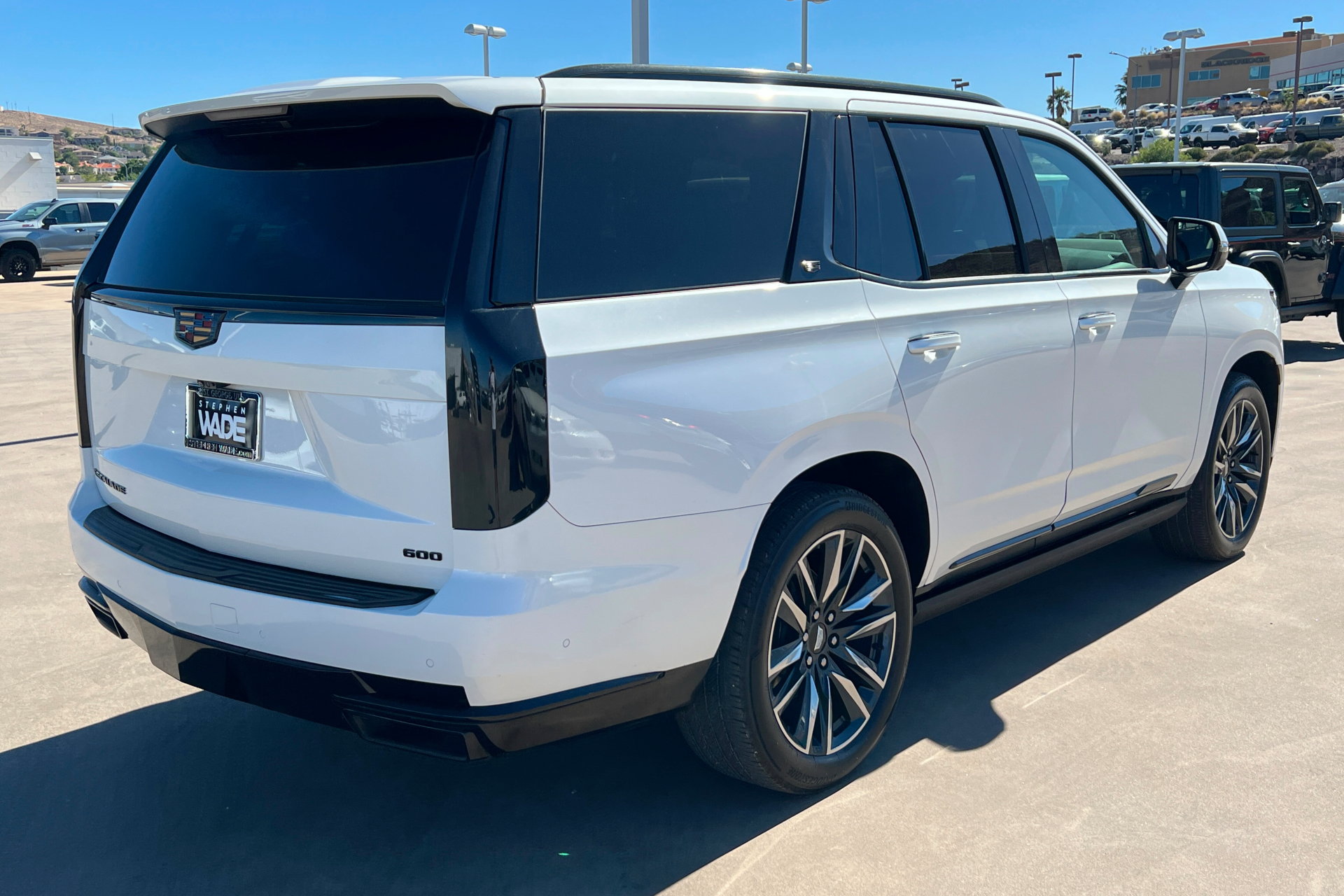 Used 2021 Cadillac Escalade Premium Luxury w/ Driver Assist Tech Package AWD/4WD image 6