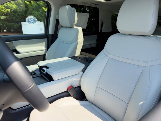 New 2027 Ford Expedition Max Platinum AWD/4WD image 5