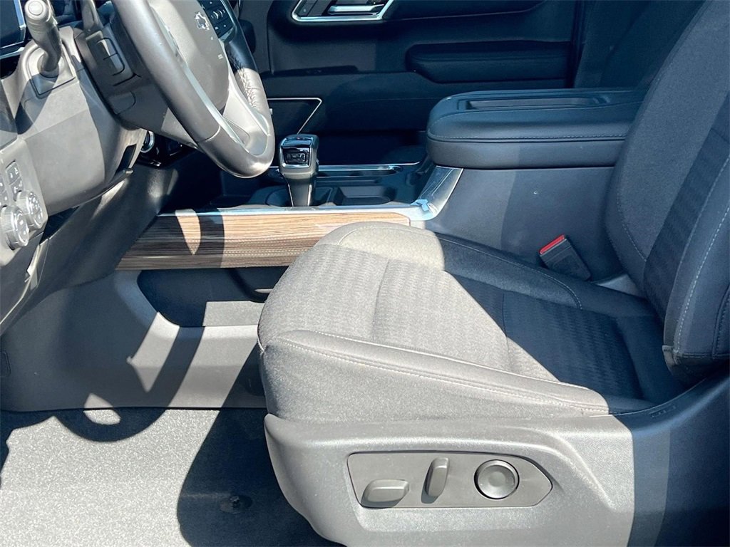 Certified 2022 Chevrolet Silverado 1500 LT Trail Boss w/ Convenience Package II image 14