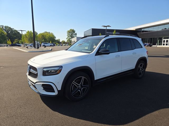 Used 2024 Mercedes-Benz GLB 250 4MATIC image 7