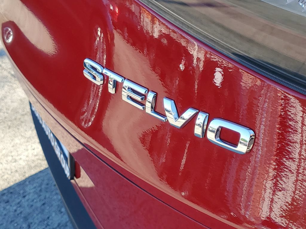 Used 2024 Alfa Romeo Stelvio Sprint AWD/4WD image 6