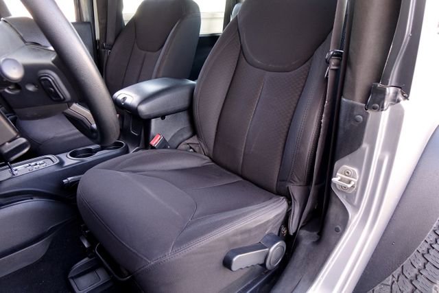 Used 2013 Jeep Wrangler Sport image 32