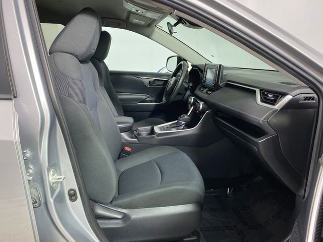 Used 2019 Toyota RAV4 LE AWD/4WD image 8