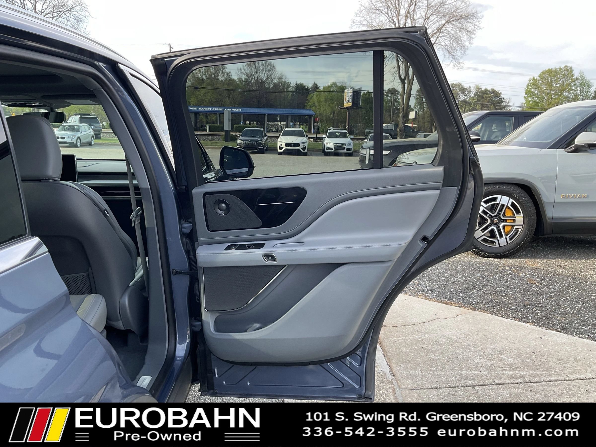 Used 2021 Lincoln Aviator Reserve w/ Elements Package Plus RWD image 16