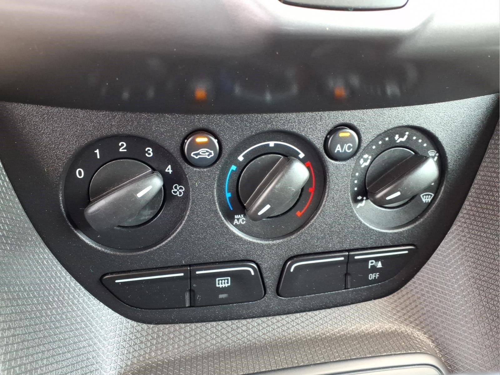 Used 2014 Ford Transit Connect XLT FWD image 12