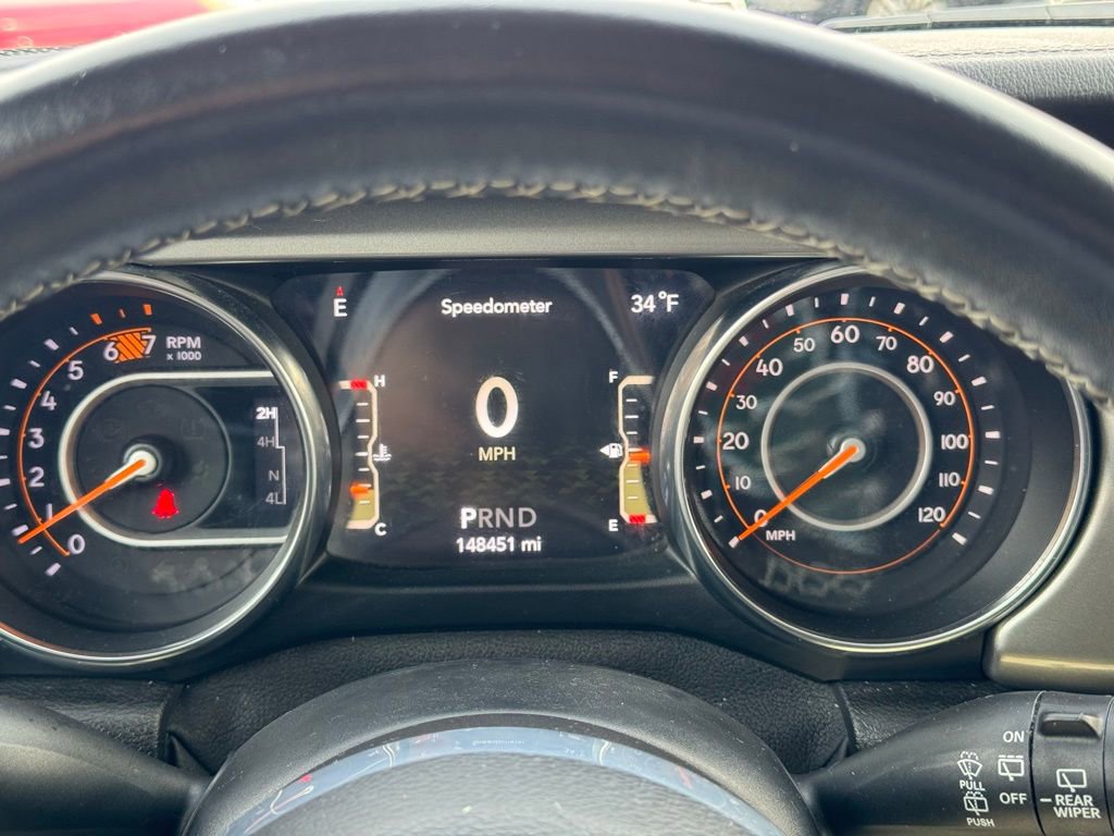 Used 2019 Jeep Wrangler Unlimited Sahara image 29