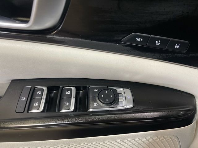 Used 2022 Kia Carnival SX Prestige image 13
