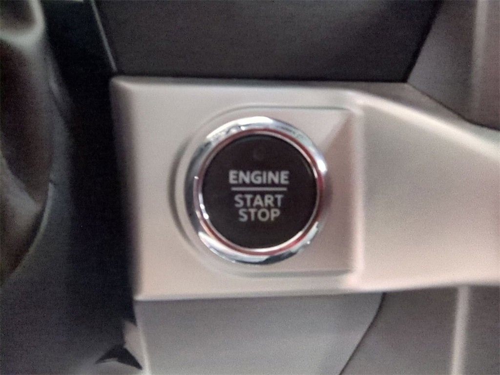 Used 2022 Ford F150 XLT w/ Equipment Group 302A High image 17