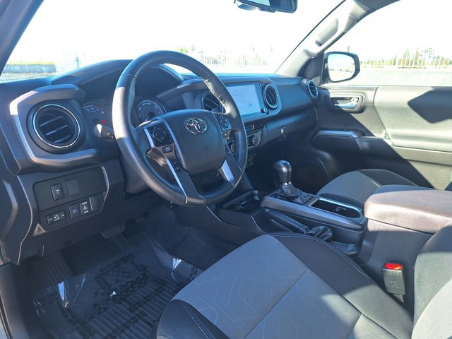 Used 2023 Toyota Tacoma TRD Off-Road image 9