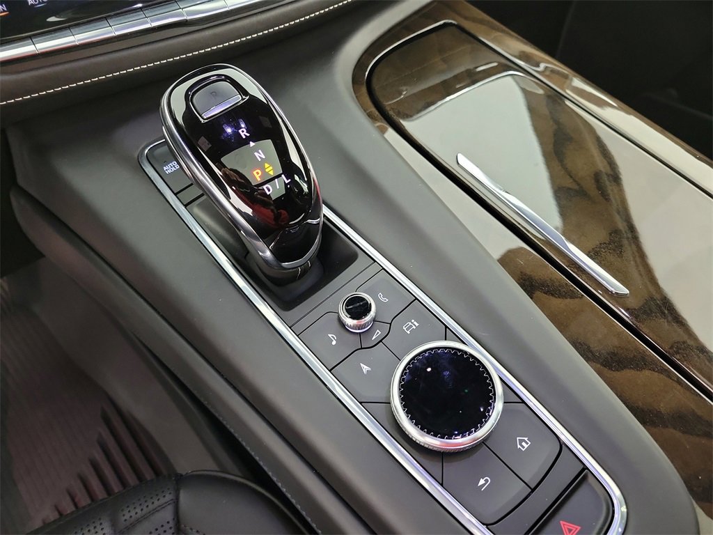 Certified 2024 Cadillac Escalade ESV Sport Platinum w/ LPO, ONYX Package image 30