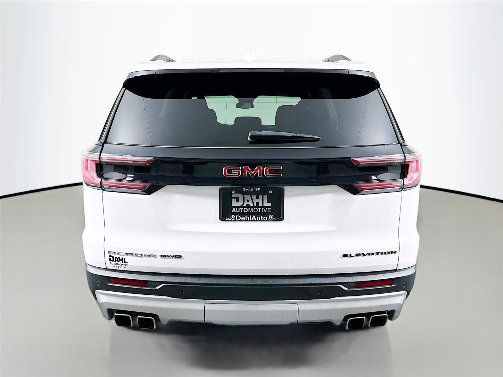 Used 2025 GMC Acadia Elevation image 6