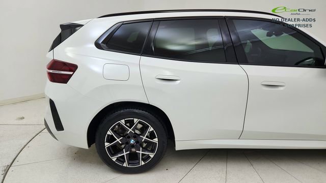 Used 2025 BMW X3 xDrive30i w/ Premium Package image 12