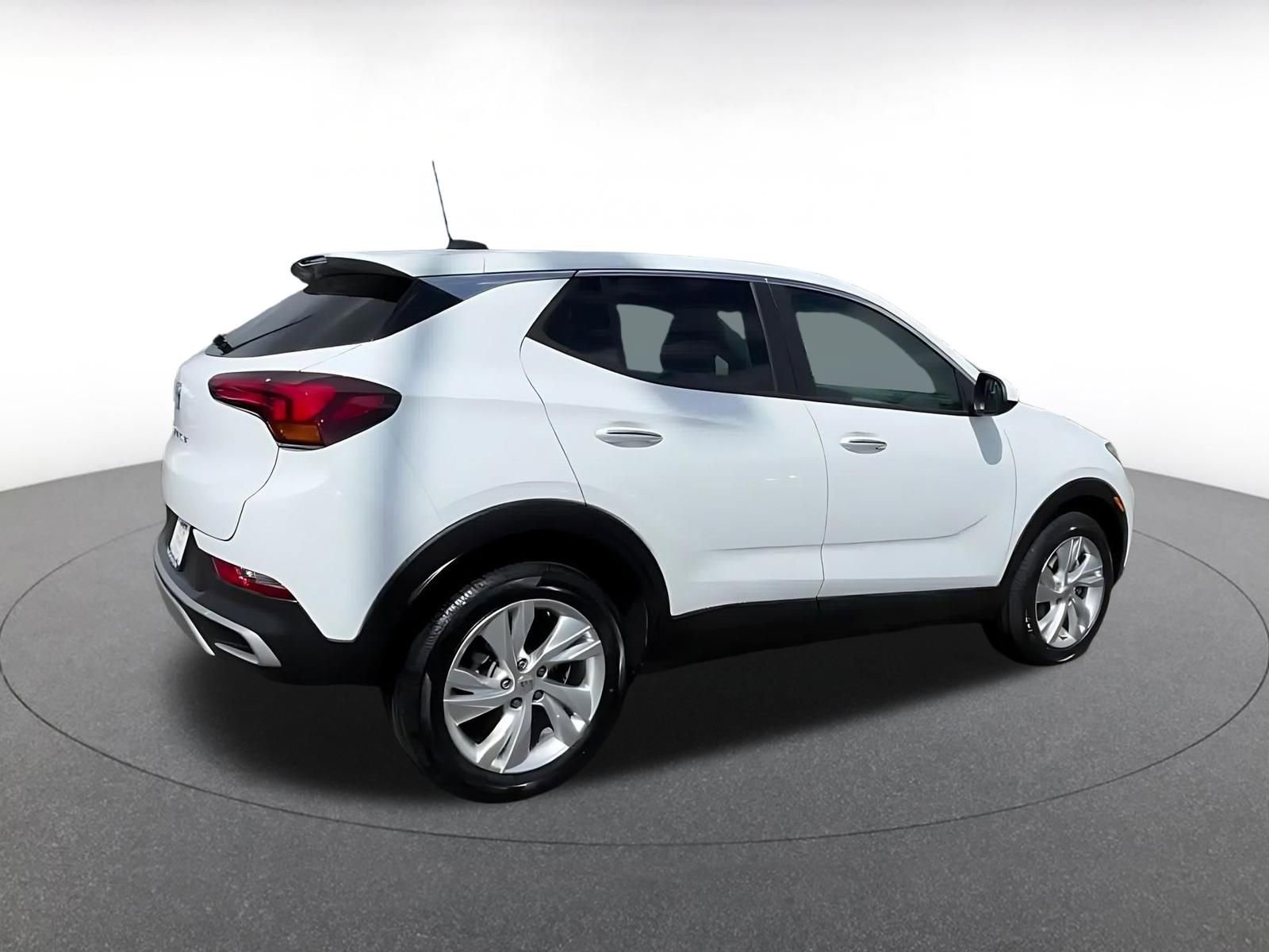 Used 2025 Buick Encore GX Preferred AWD/4WD image 15