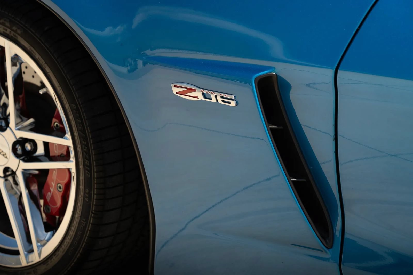 Used 2008 Chevrolet Corvette Z06 w/ Preferred Equipment Group RWD image 36