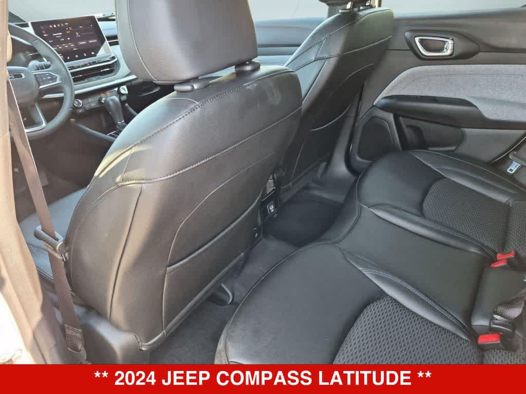 Used 2024 Jeep Compass Latitude AWD/4WD image 18