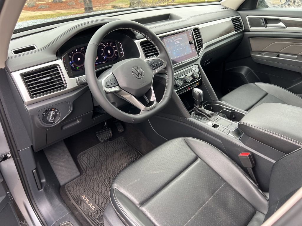 Used 2022 Volkswagen Atlas SE image 15