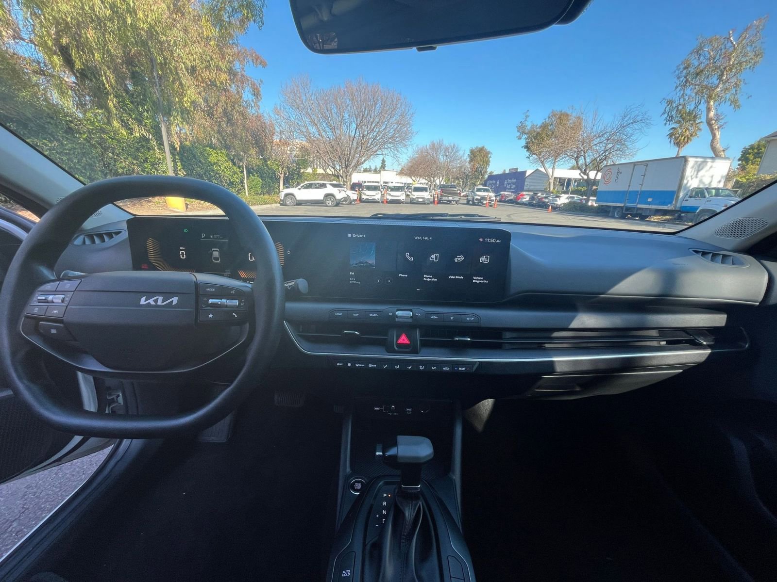 Used 2025 Kia K4 FWD image 32