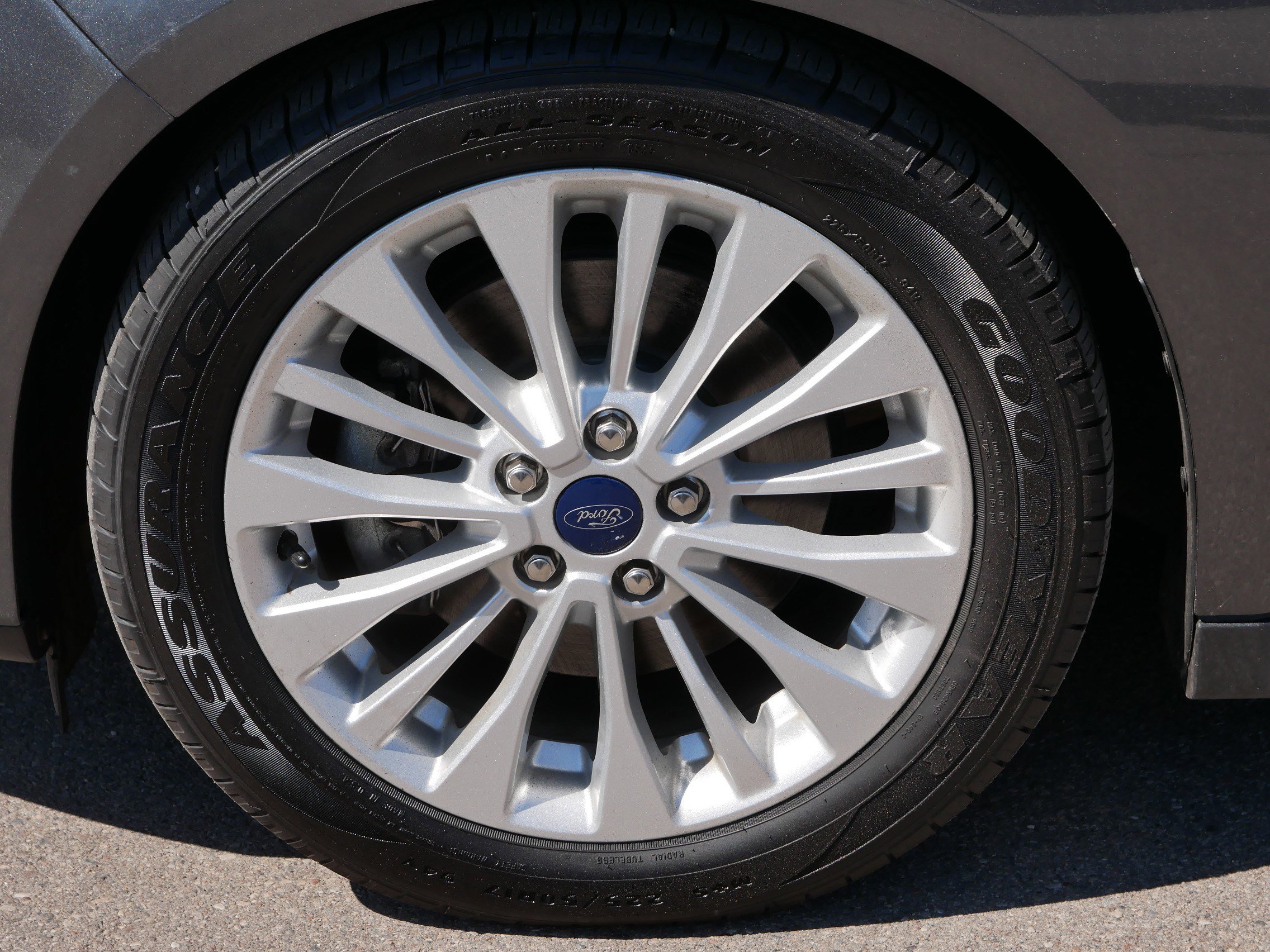 Used 2017 Ford C-MAX Energi SE w/ Equipment Group 401A image 15