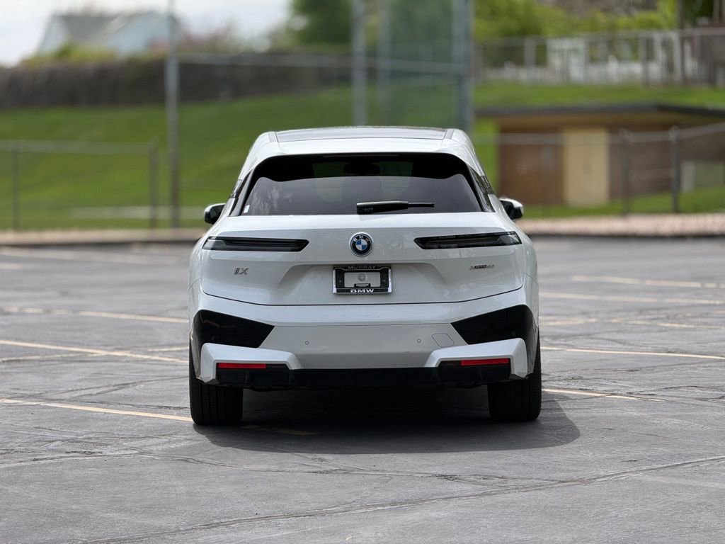 Certified 2023 BMW iX xDrive50 w/ Premium Package image 6