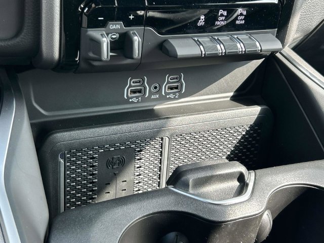 New 2027 RAM 1500 4x4 Crew Cab image 31