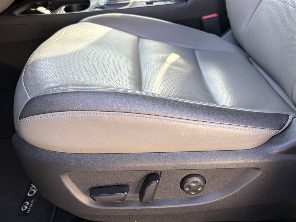 Used 2023 INFINITI QX50 Luxe w/ Cargo Package image 13