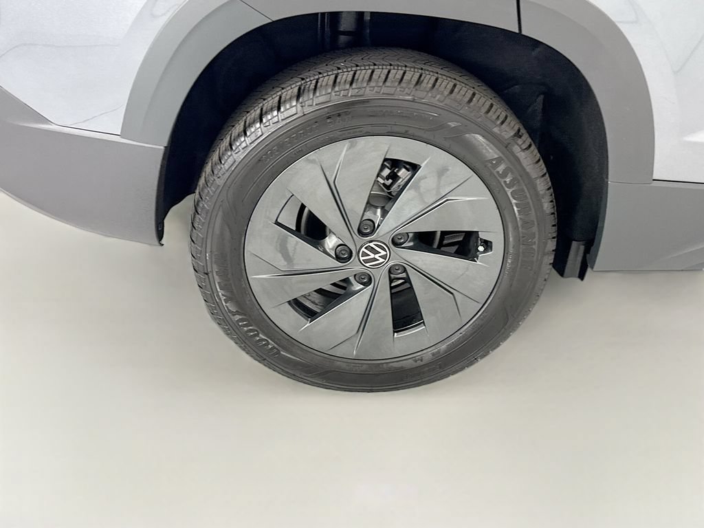 New 2026 Volkswagen Taos S FWD image 31