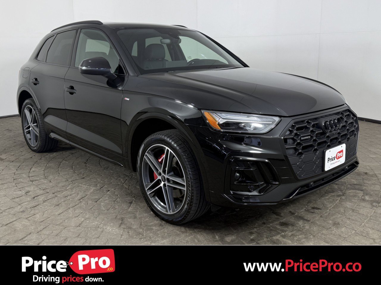 Used 2025 Audi Q5 e Premium Plus w/ Premium Plus Package image 1