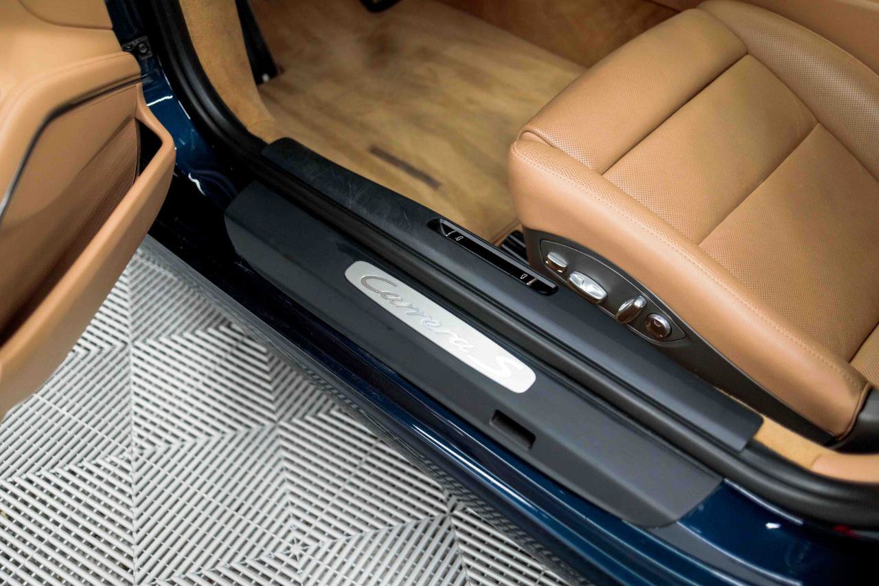 Used 2012 Porsche 911 Carrera S RWD image 37