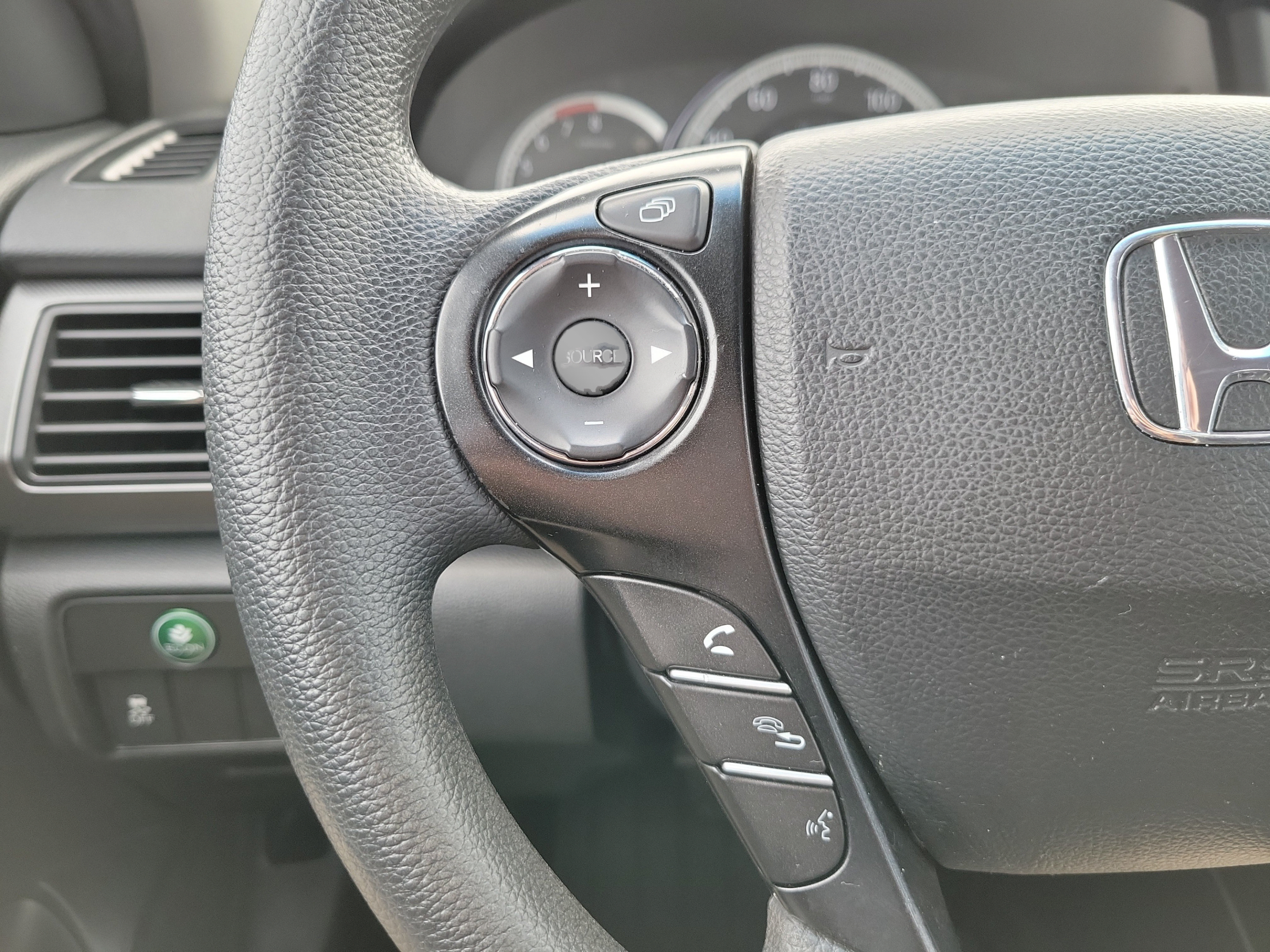 Used 2015 Honda Accord LX image 28