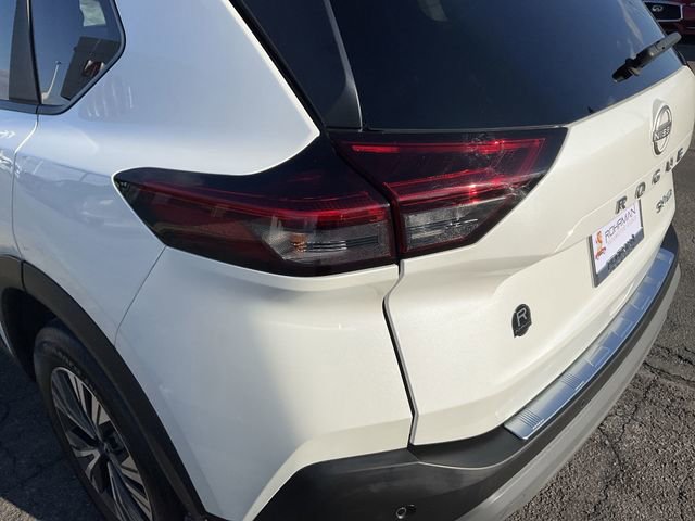 Used 2023 Nissan Rogue SV w/ SV Premium Package image 29