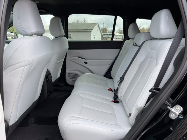 New 2026 Jeep Cherokee Laredo AWD/4WD image 5