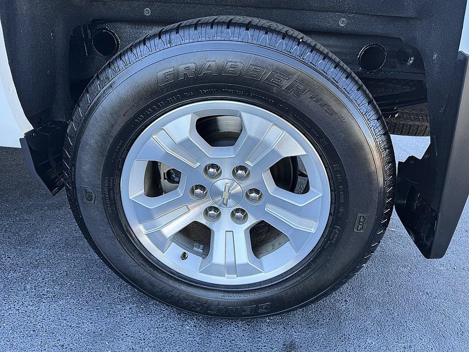 Used 2017 Chevrolet Silverado 1500 LT w/ All Star Edition AWD/4WD image 23