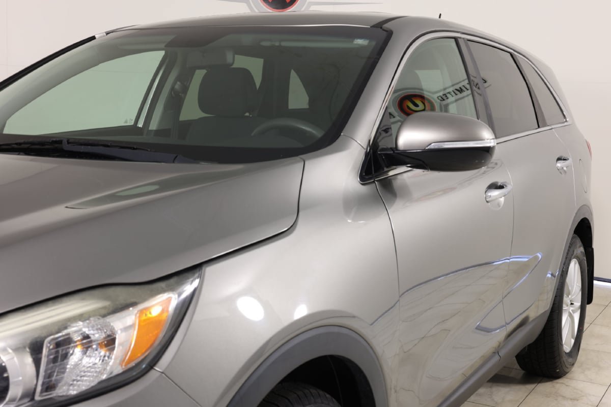Used 2016 Kia Sorento L FWD image 41