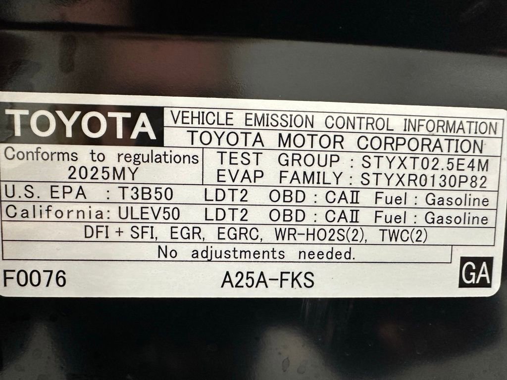 Used 2025 Toyota RAV4 XLE image 68