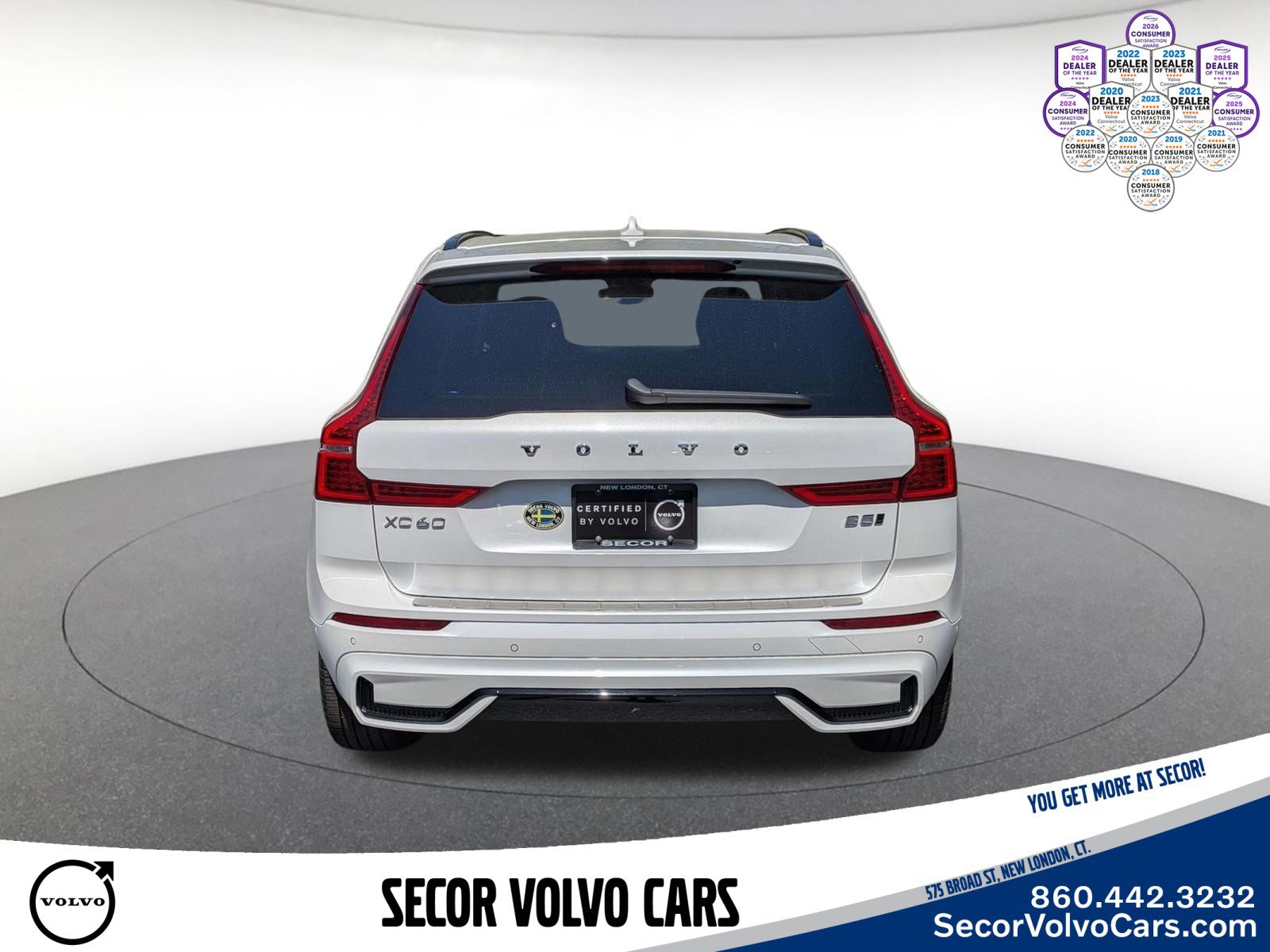 Certified 2024 Volvo XC60 B5 Plus w/ Protection Package Premier AWD/4WD image 8