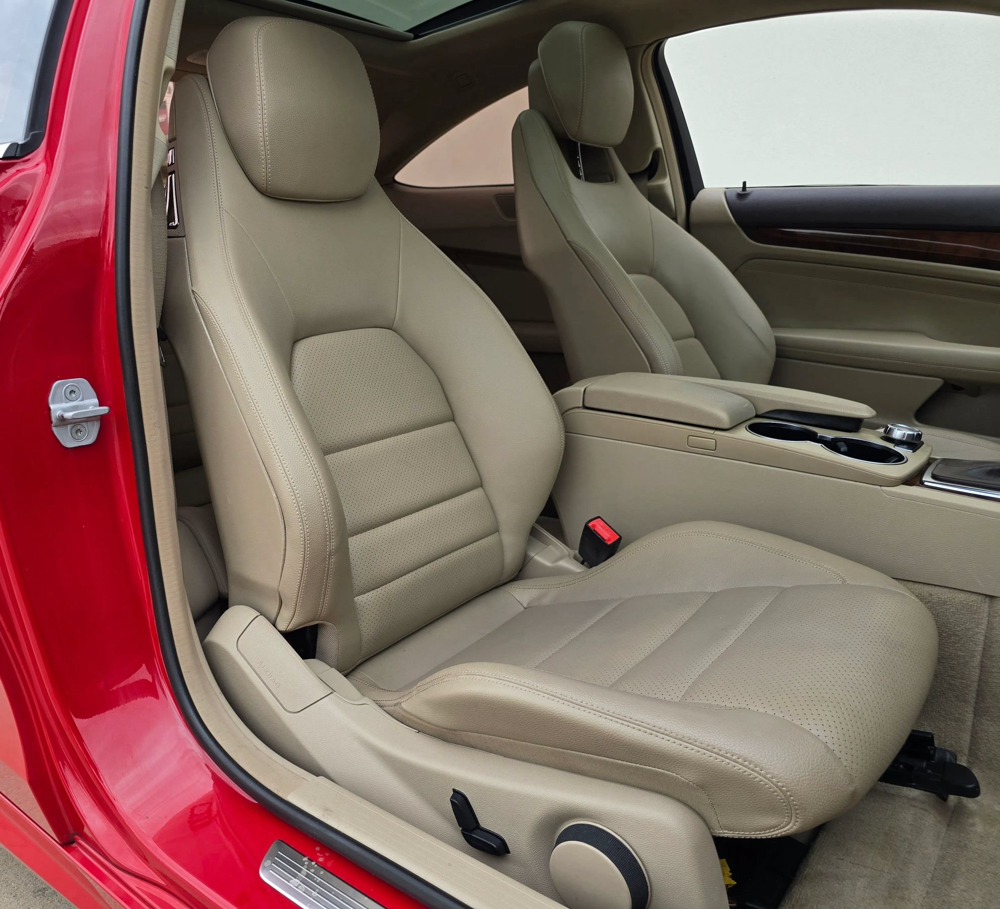 Used 2012 Mercedes-Benz C 250 Coupe image 21