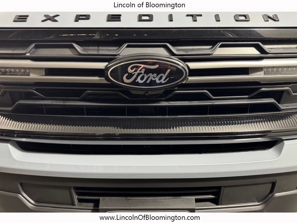Used 2025 Ford Expedition Tremor AWD/4WD image 12