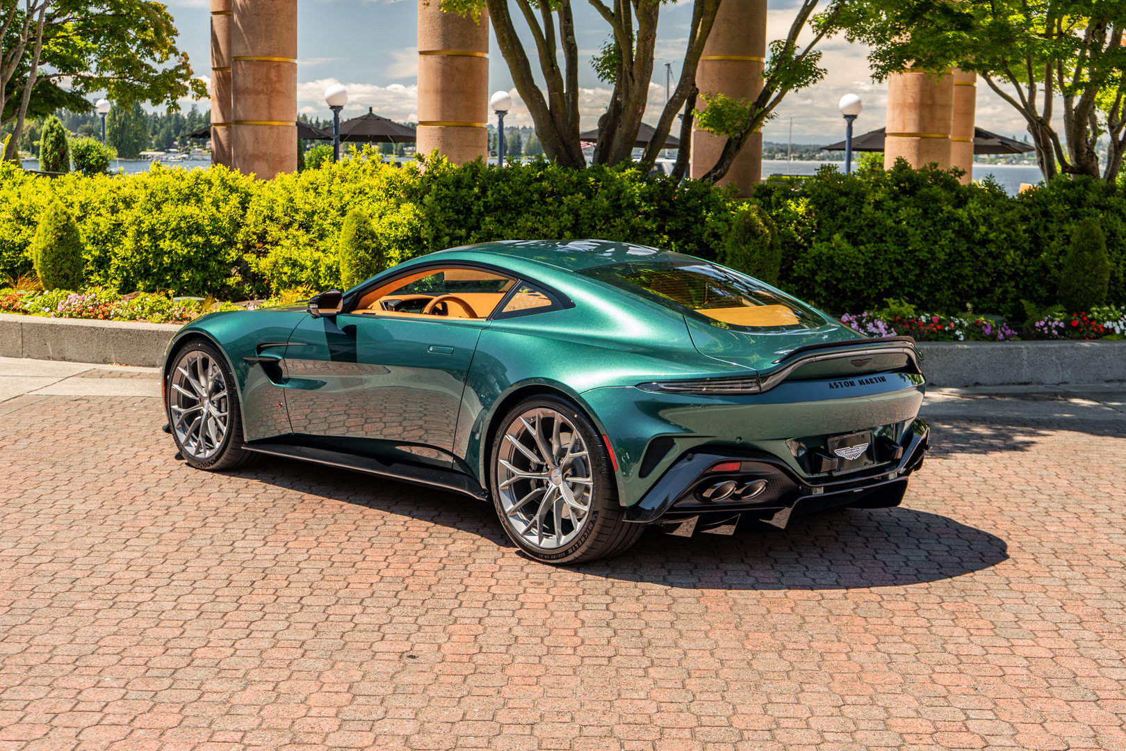 New 2026 Aston Martin V8 Vantage S RWD image 2