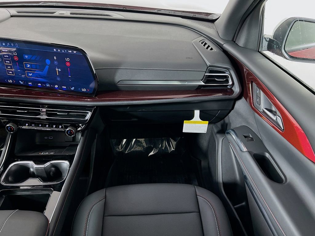 New 2026 Chevrolet Traverse Z71 w/ Driver Confidence Package AWD/4WD image 24