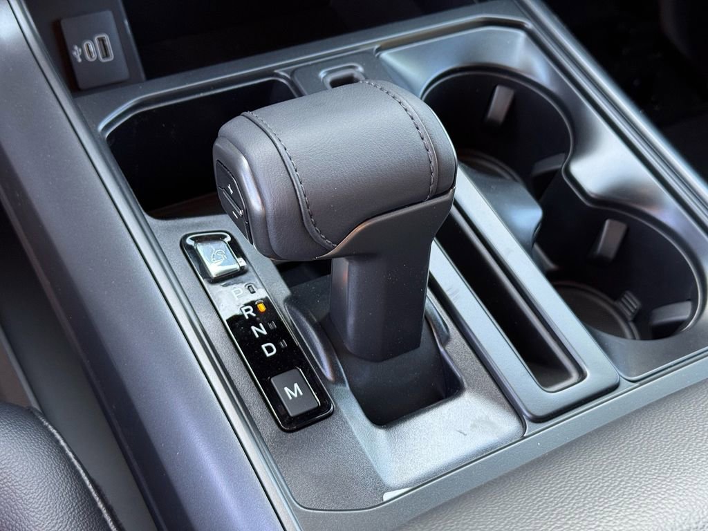 New 2026 Ford F150 Lariat w/ Equipment Group 501A Mid image 19