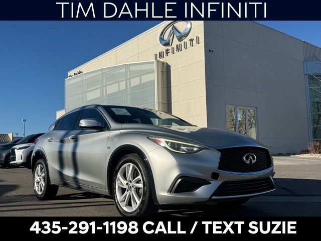 Used 2018 INFINITI QX30 image 1