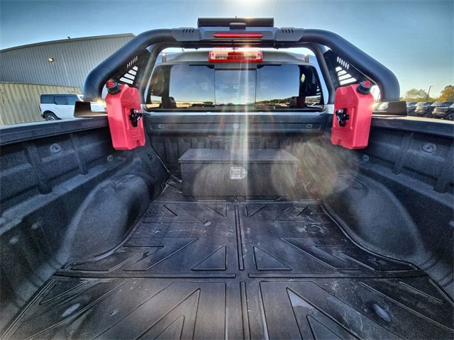 Used 2021 Chevrolet Colorado ZR2 w/ ZR2 Dusk Special Edition image 16